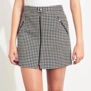 Abercrombie Ultra High Rise Houndstooth Zipper Mini Skirt